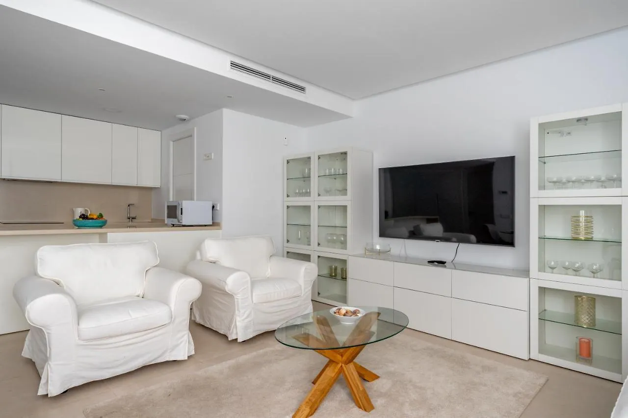 Middel Views Seaview Apartment In El Higueron By Costarentals - Ref 64 Fuengirola